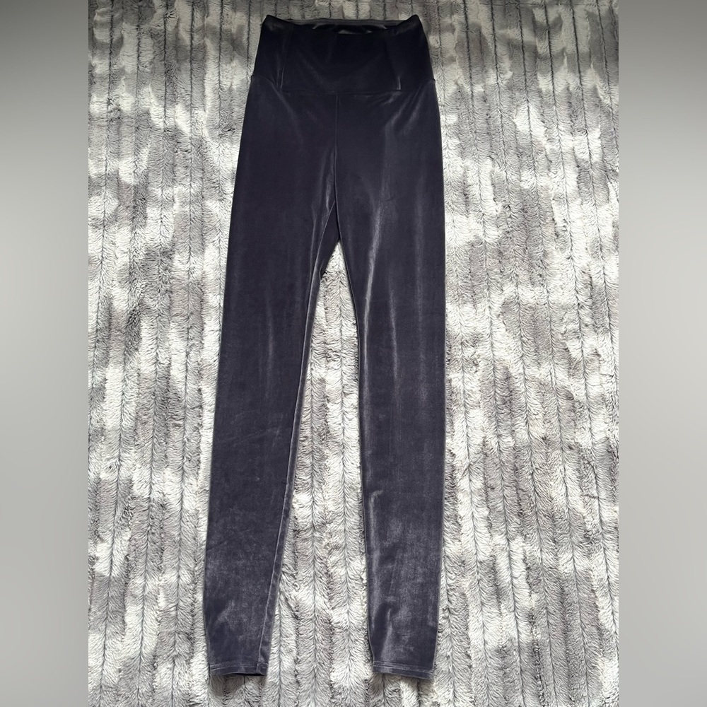 Wilfred Free Aritzia Daria Velvet legging Size Small - Picture 2 of 10